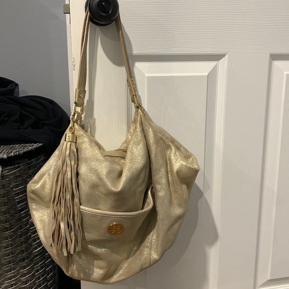 Metallic gold tory burch shoulder bag w/dustbag - Picture 4 of 9